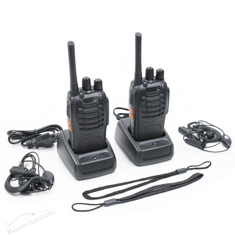 Statie radio UHF portabila PNI PMR R20 set cu 2bc acumulatori, incarcatoare si casti incluse