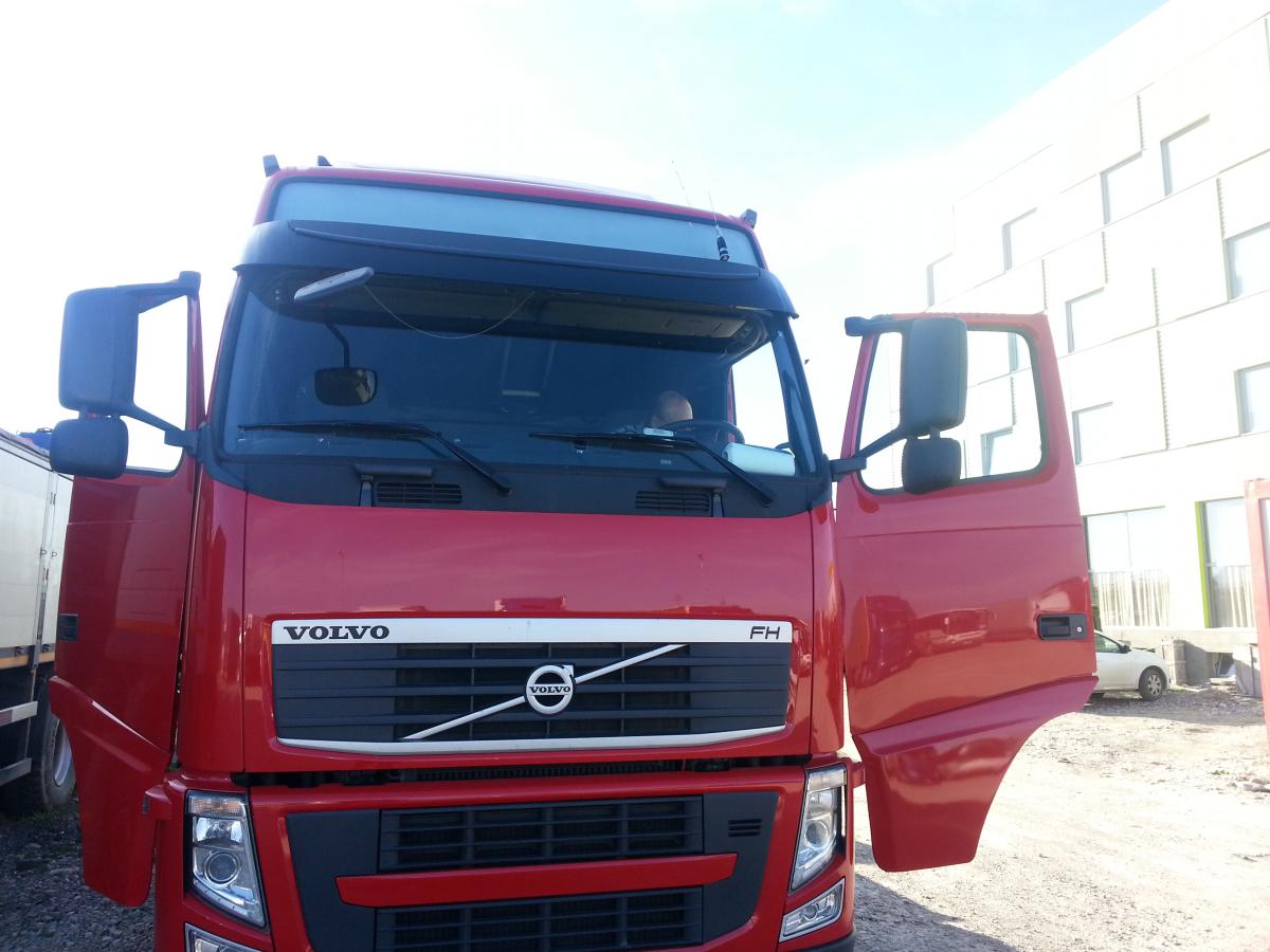 Montaj/Montare Statie + Antena radio CB pe TIR VOLVO