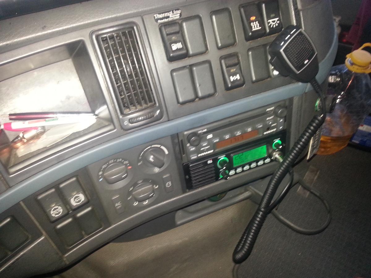 Montaj/Montare Statie radio CB pe TIR